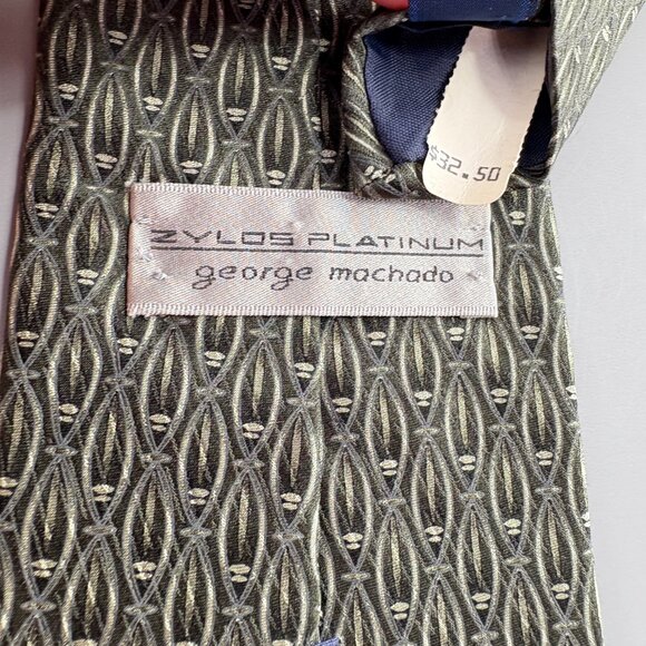 Zylos Platinum George Machado Grey / Black Geometric Men's Tie 4" x 59" NWT - Picture 4 of 4